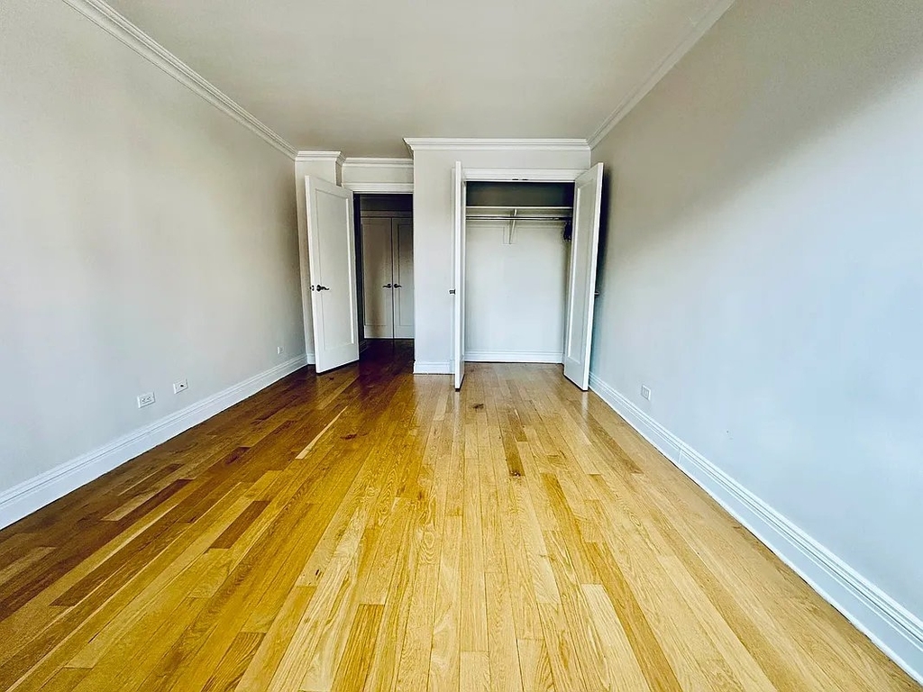 West 97th Street - Photo 5