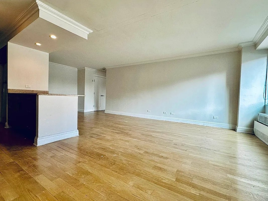 West 97th Street - Photo 3