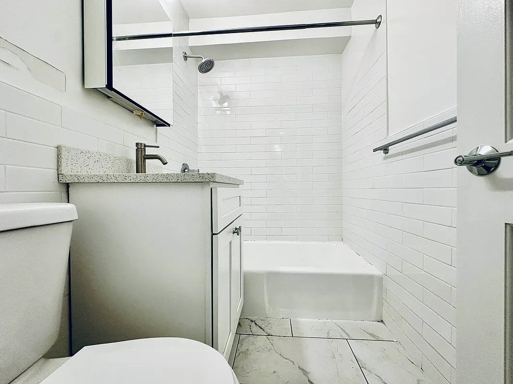 West 97th Street - Photo 6