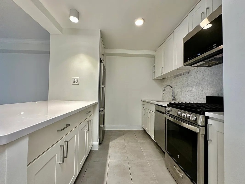 West 96th Street - Photo 1