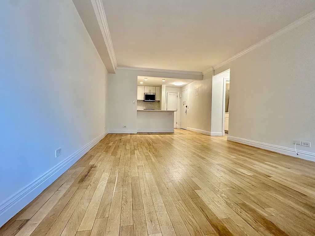 West 96th Street - Photo 3