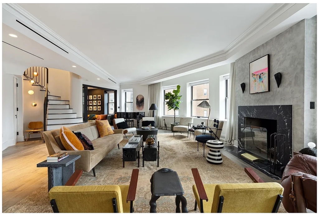 260 W Broadway - Photo 3