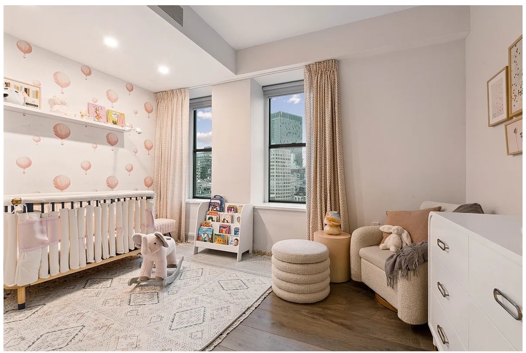 260 W Broadway - Photo 12