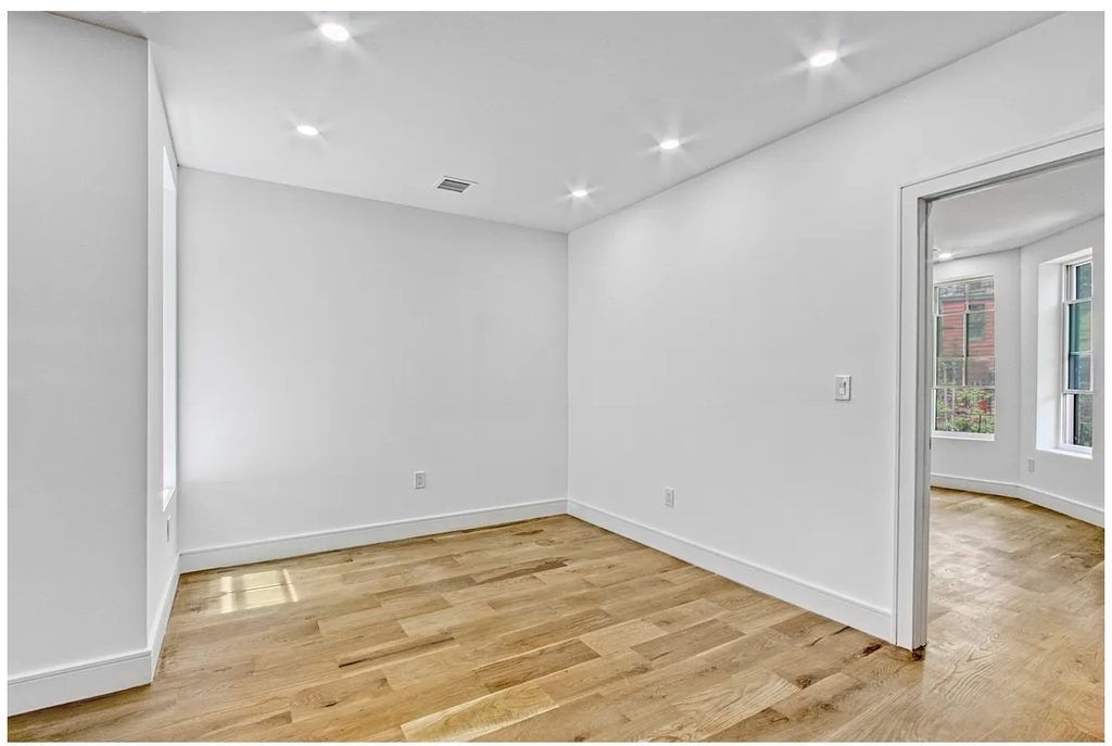 59 Arlington Ave - Photo 4