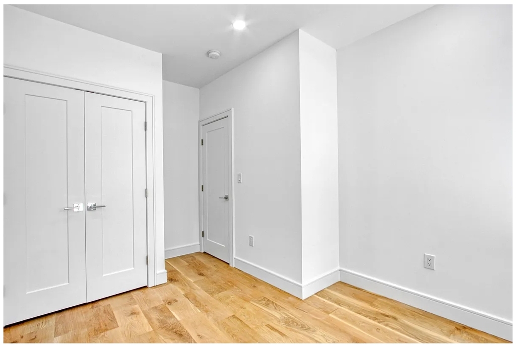 59 Arlington Ave - Photo 8
