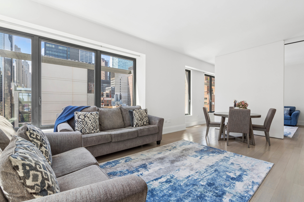 301 E 50th St - Photo 1