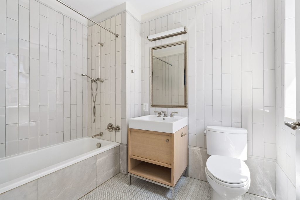 301 E 50th St - Photo 8