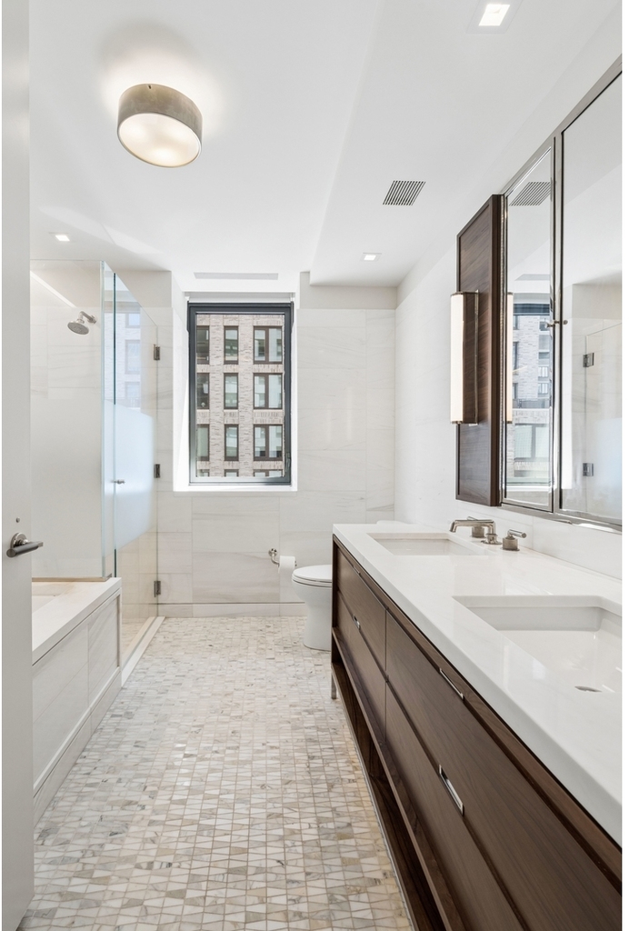 301 E 50th St - Photo 11
