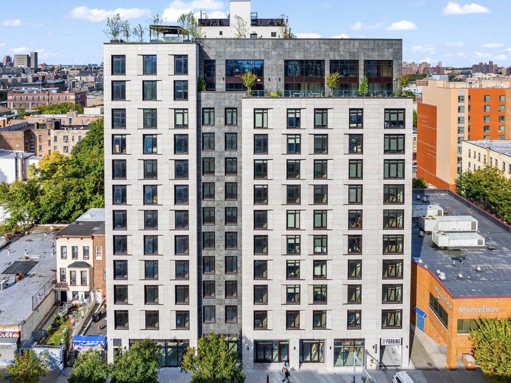 East 161st Street - Photo 16