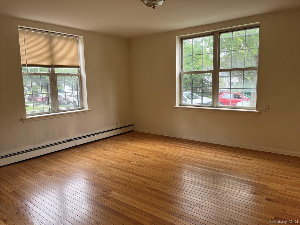 208-12a 39 Avenue - Photo 2