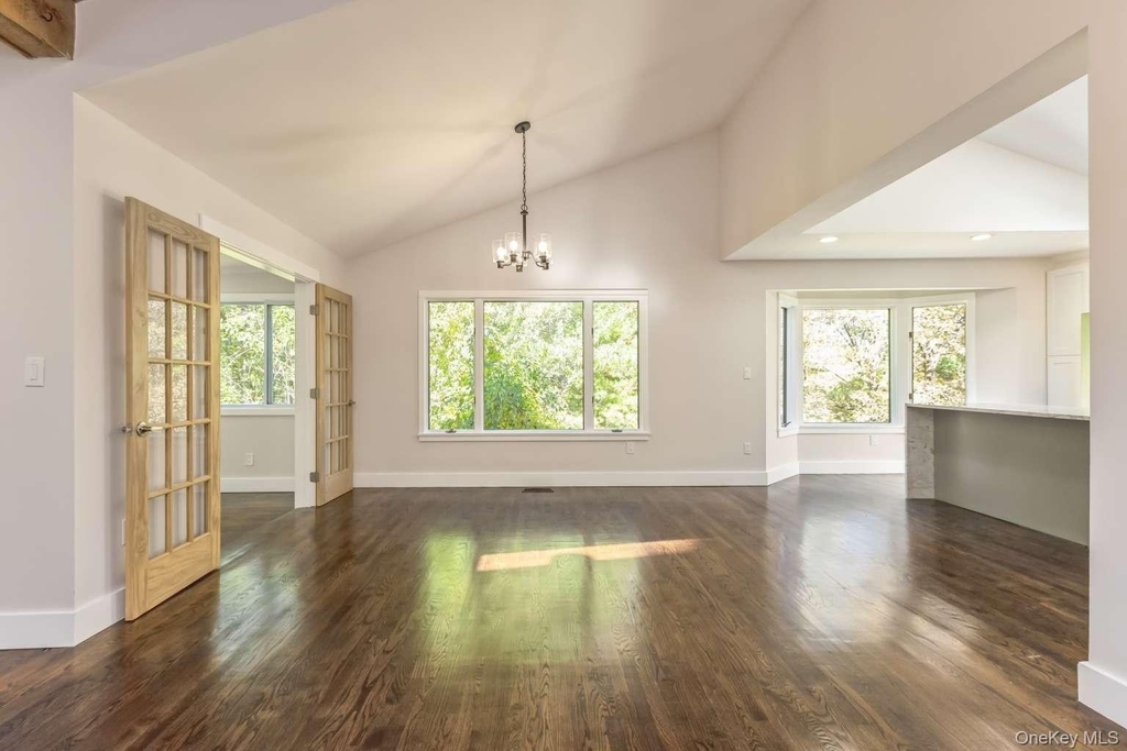 103 Old Highland Turnpike - Photo 2
