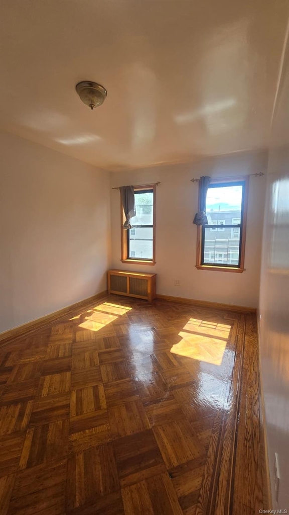 8812 86th Street - Photo 0