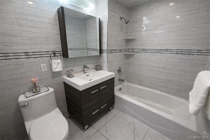 4515 82nd Street - Photo 8