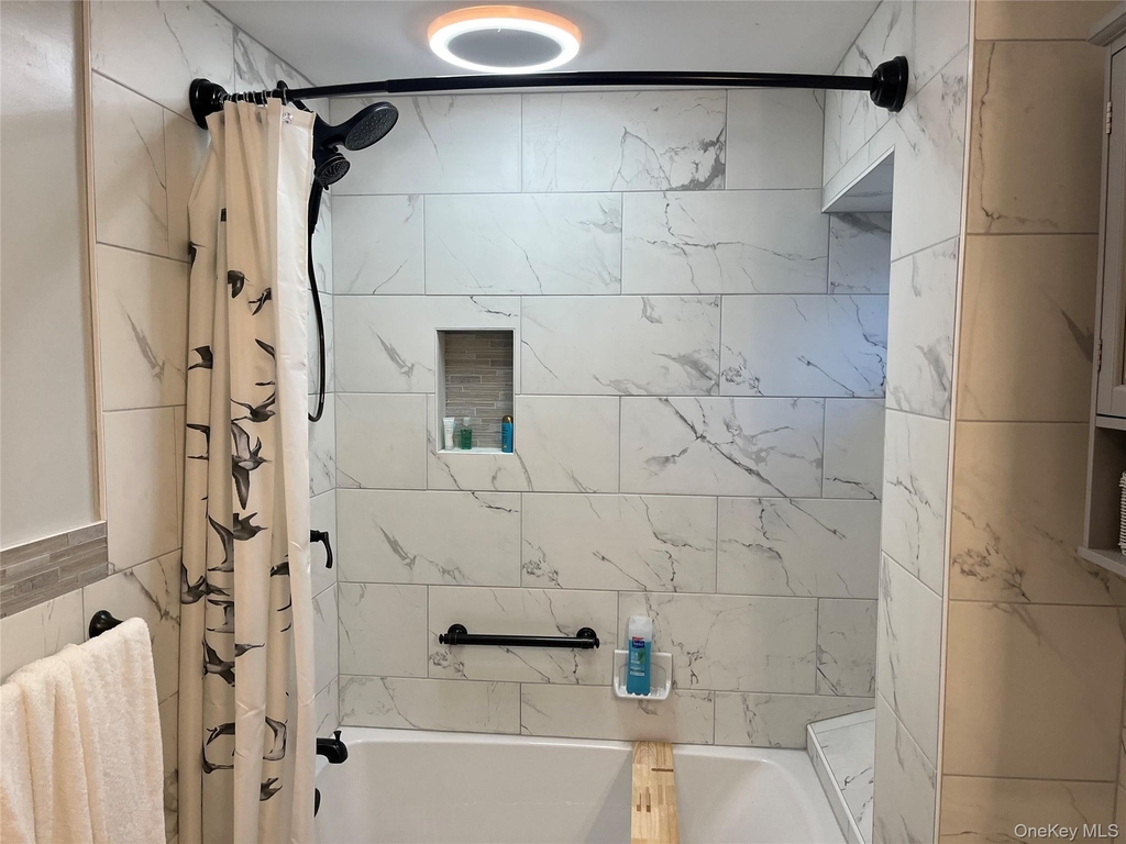 824 W Main Street - Photo 5