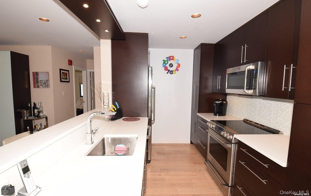 360 Shore Road - Photo 12