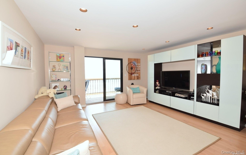 360 Shore Road - Photo 6