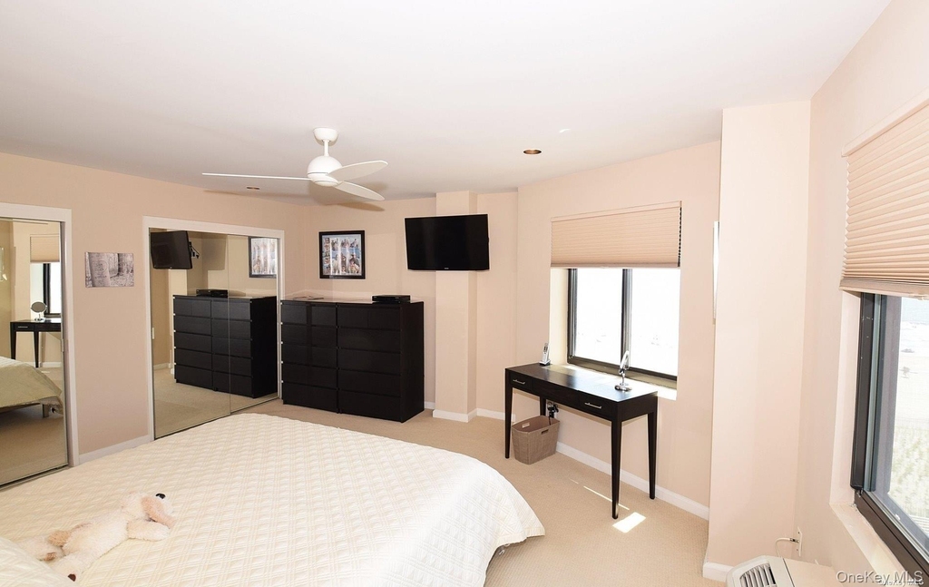 360 Shore Road - Photo 15