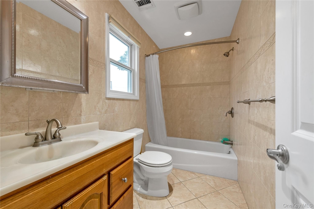 11 Nesaquake Avenue - Photo 7