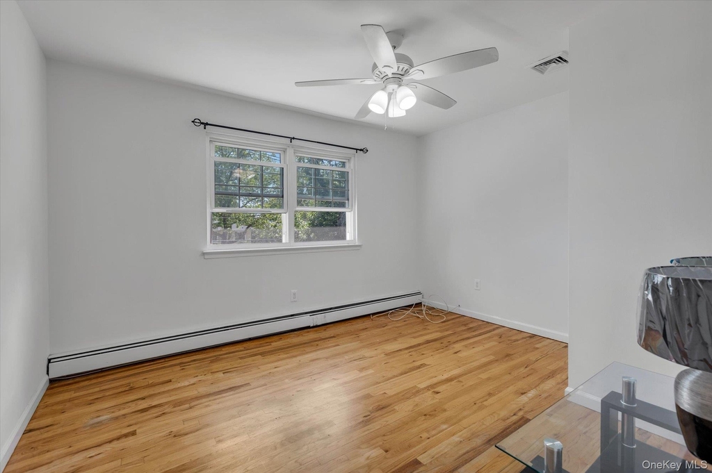 217 Bellerose Avenue - Photo 13