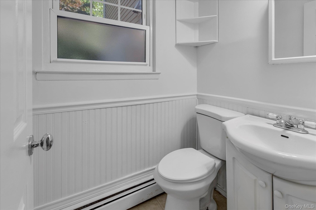 217 Bellerose Avenue - Photo 9