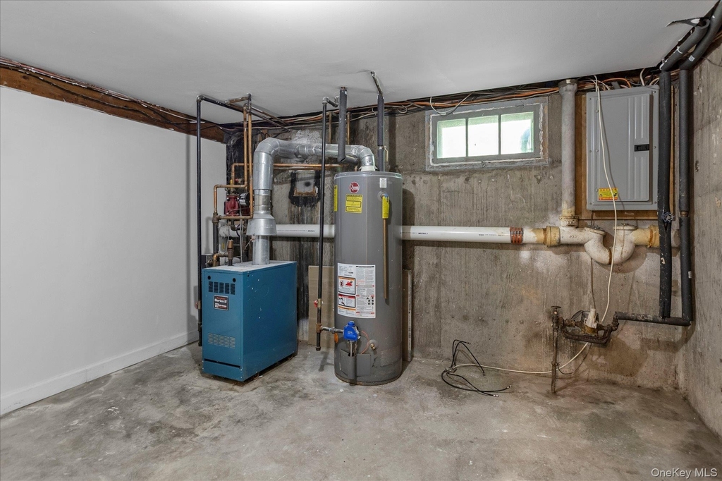 217 Bellerose Avenue - Photo 19