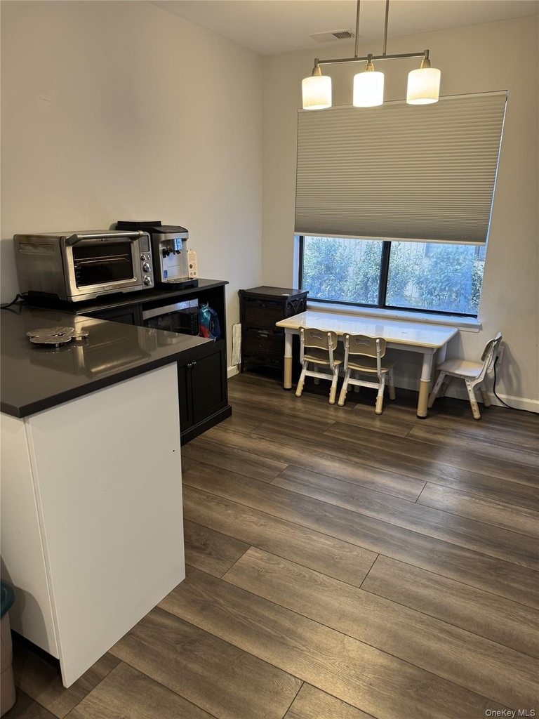 48 Wimbledon Drive - Photo 9