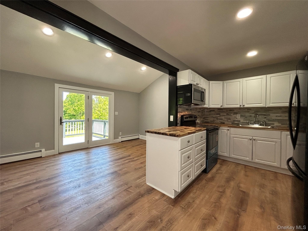 32 Reimer Avenue - Photo 3