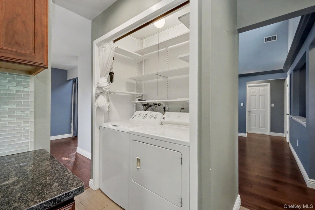 212 Old Farm Lane - Photo 9