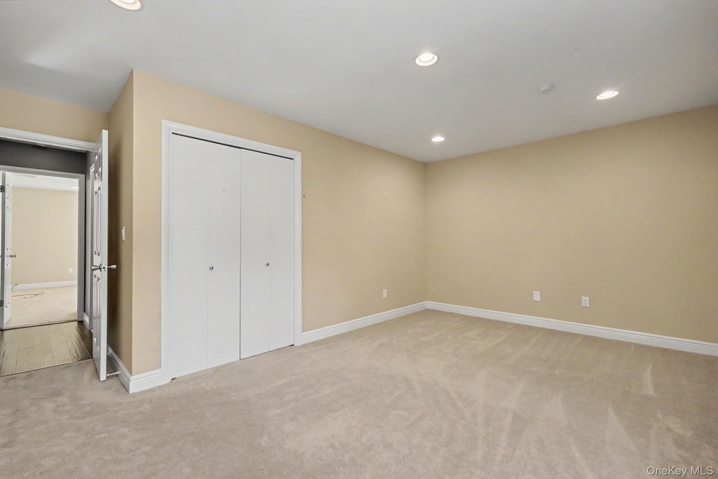 212 Old Farm Lane - Photo 21