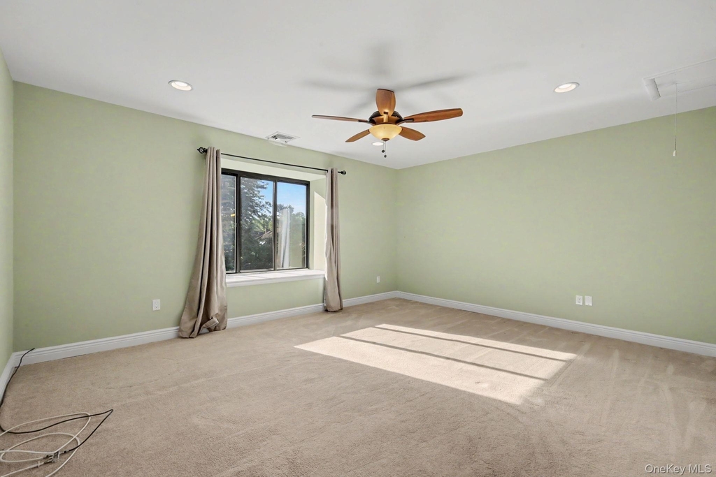 212 Old Farm Lane - Photo 12