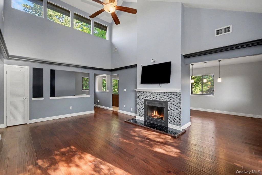 212 Old Farm Lane - Photo 0