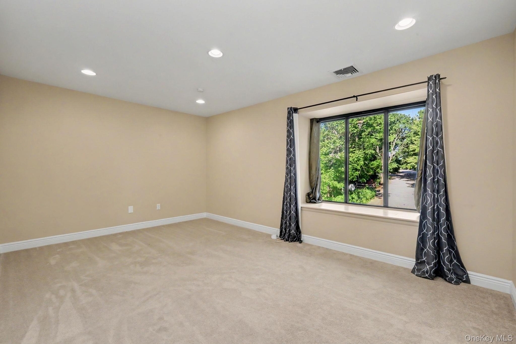 212 Old Farm Lane - Photo 19