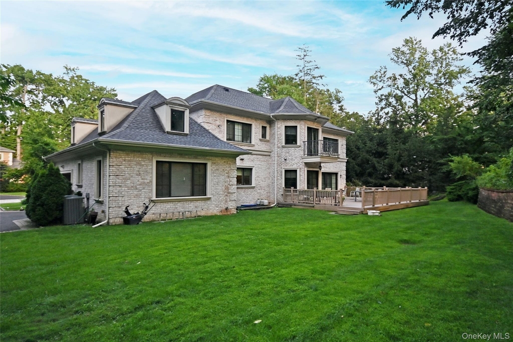 26 Spring Lane - Photo 24
