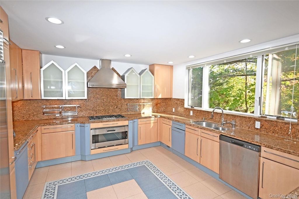 24 Warwick Road - Photo 9