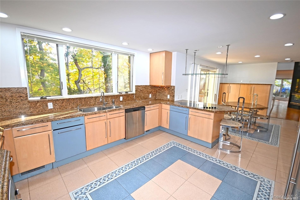 24 Warwick Road - Photo 11