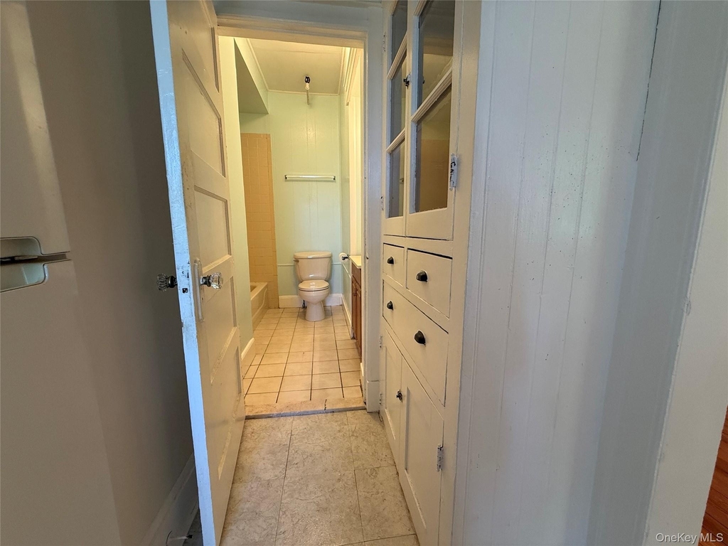 103 S Broadway - Photo 8
