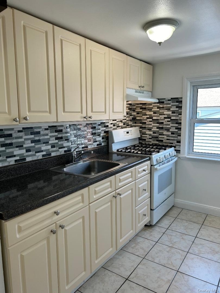 19 Firwood - Photo 1