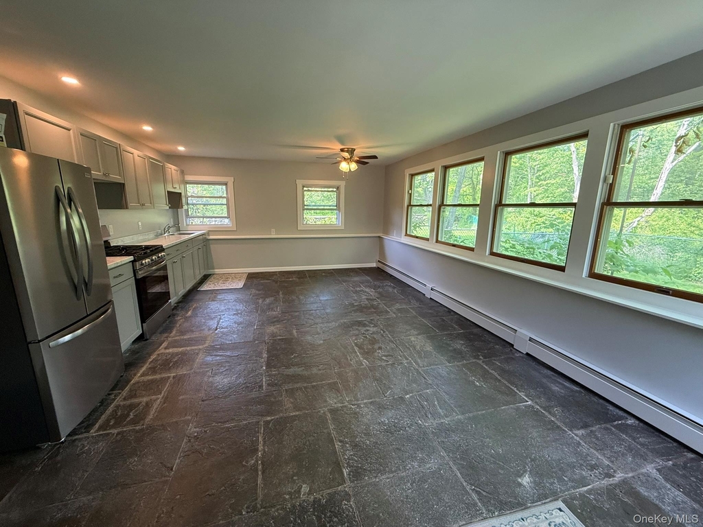 1661 Little Britain Road - Photo 7