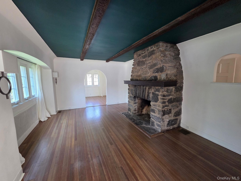319 Oakland Beach Avenue - Photo 18