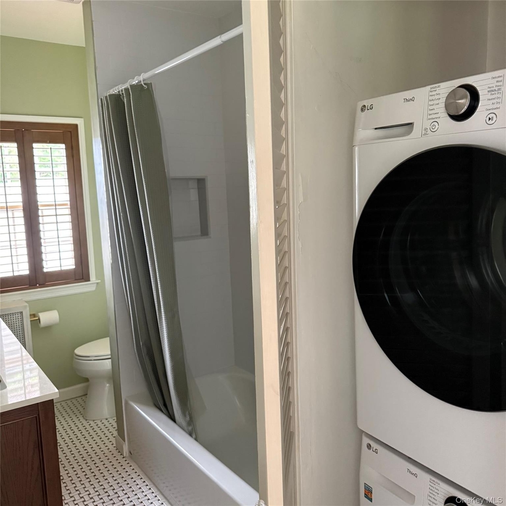 319 Oakland Beach Avenue - Photo 29