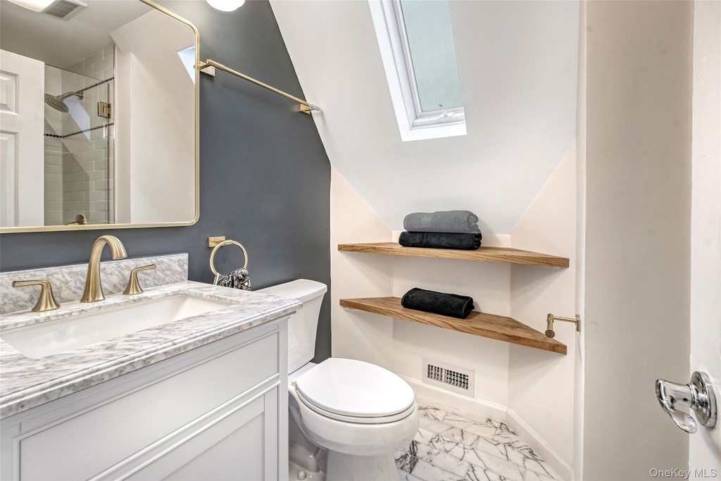 319 Oakland Beach Avenue - Photo 14