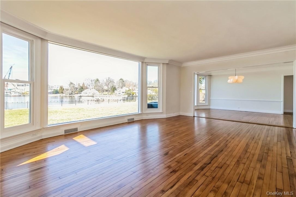 632 Shore Acres Drive - Photo 14