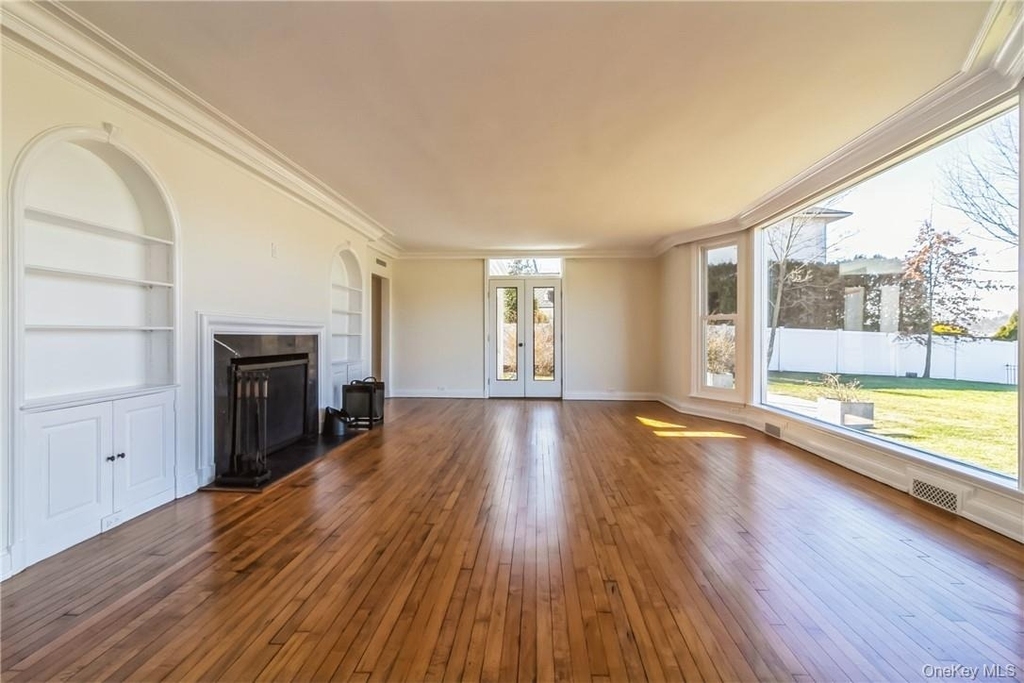 632 Shore Acres Drive - Photo 9