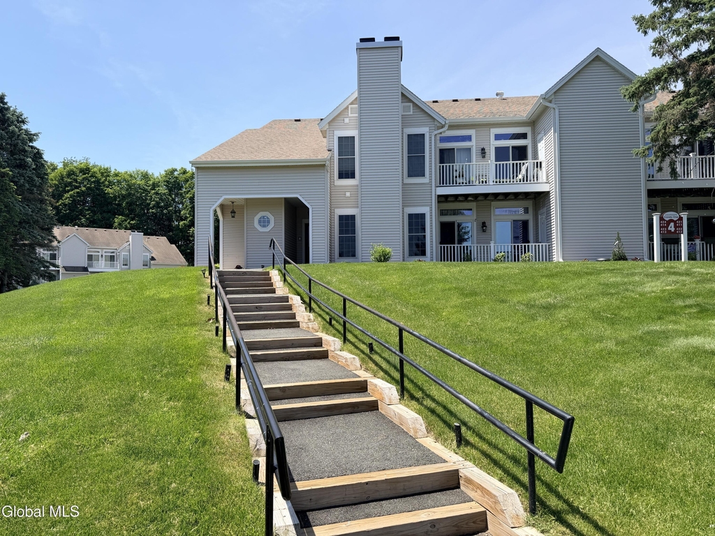 413 Diamond Rock Circle - Photo 0