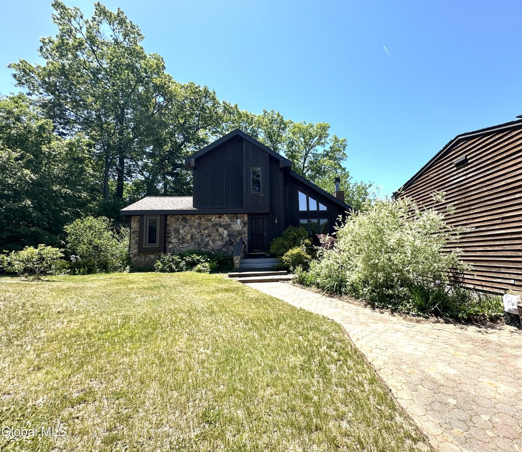 2810 Consaul Road - Photo 1