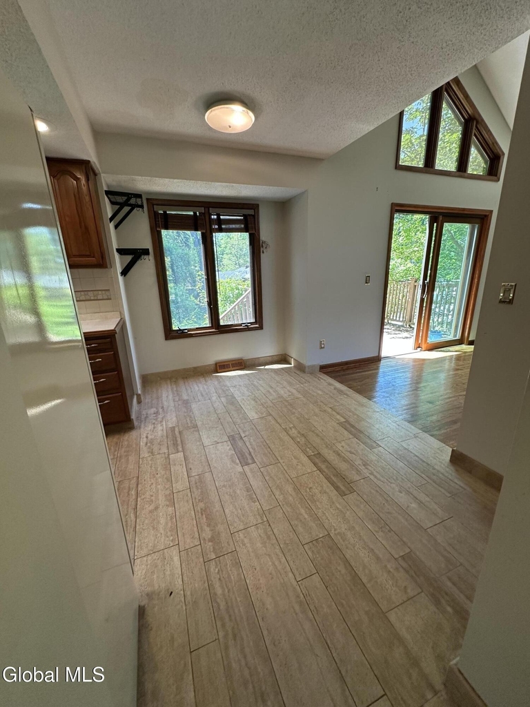2810 Consaul Road - Photo 9
