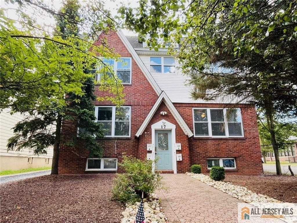 17 Elm Court - Photo 0