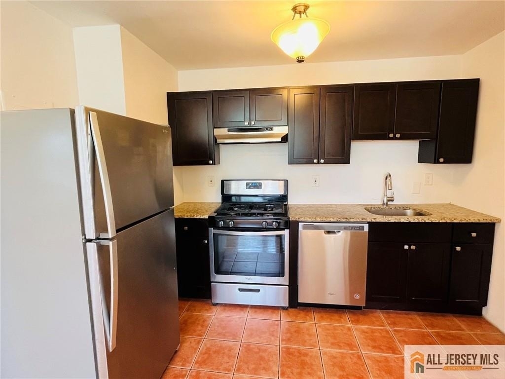 17 Elm Court - Photo 3