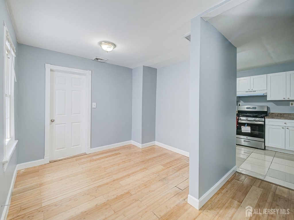314 Seaman Street - Photo 4
