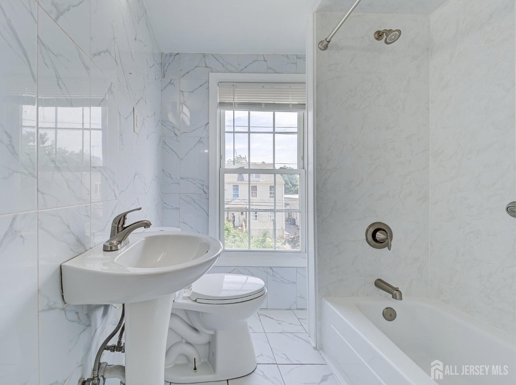 314 Seaman Street - Photo 10